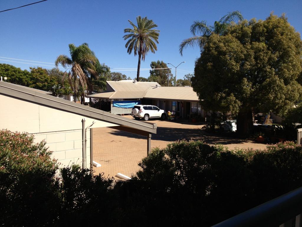 Warrego Motel Charleville Dış mekan fotoğraf